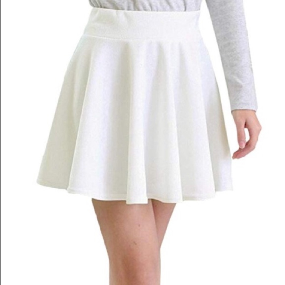 NWOT Urban Coco Skirt